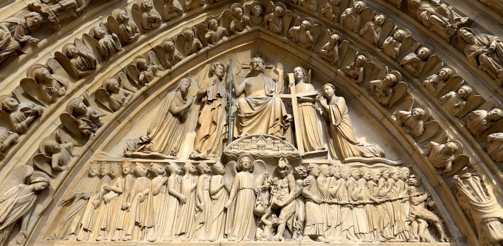 Entrance to NotreDame de Paris in 3D The Sounding Line